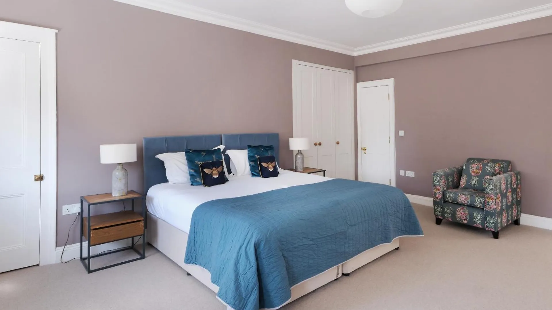 Dream Stays Bath - Barton House 0*,  United Kingdom